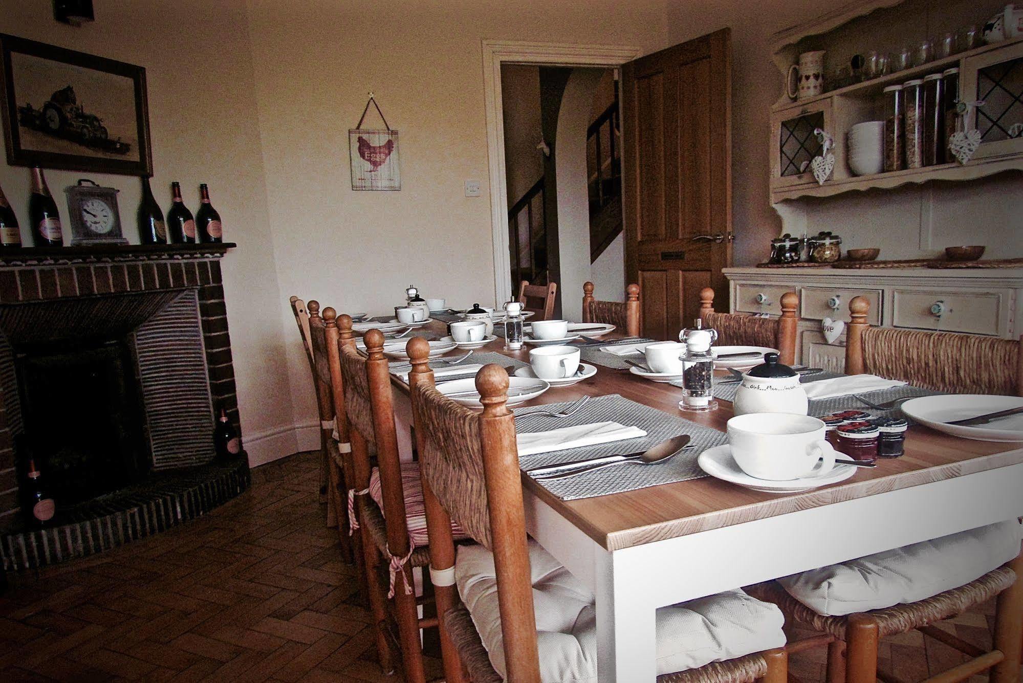 The Moorhead 3*